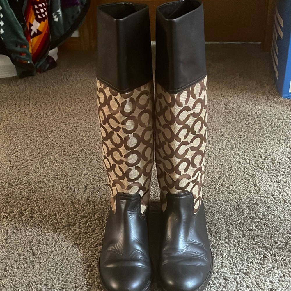 Coach boots